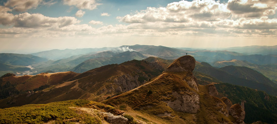 adventure-alone-hiking